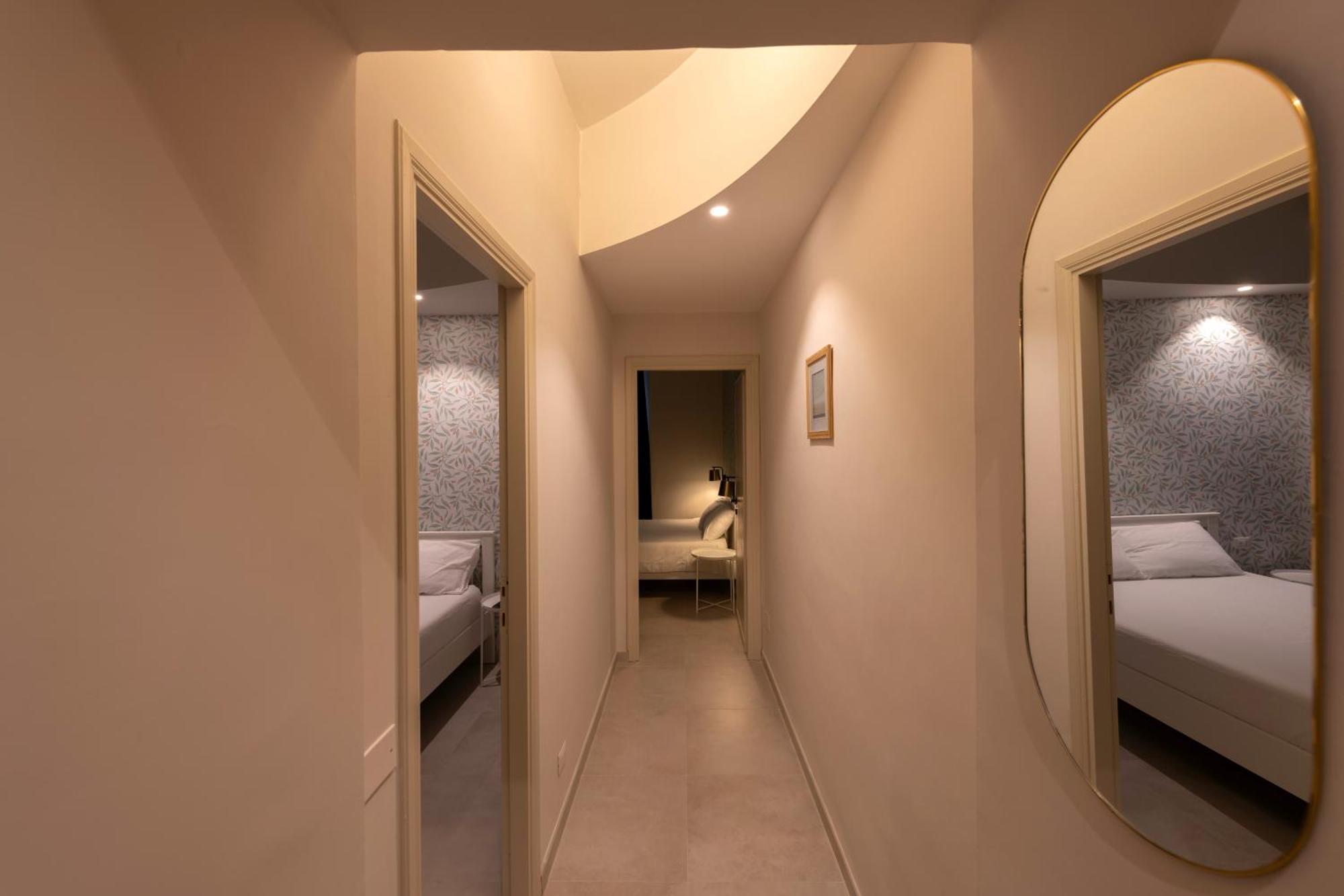 Bastioni Central Apartment ชิวิตาเวกเกีย ภายนอก รูปภาพ