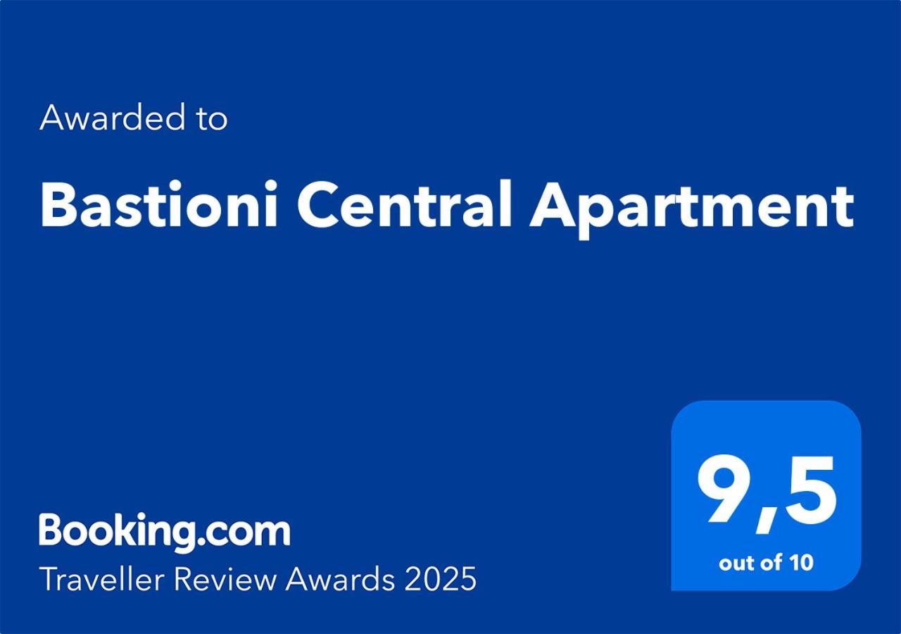 Bastioni Central Apartment ชิวิตาเวกเกีย ภายนอก รูปภาพ